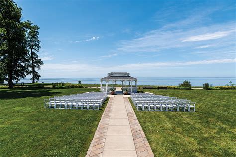 The lodge geneva on the lake - The Lodge at Geneva-on-the-Lake is a lakeside wedding venue located in Geneva, OH. Situated by the sparkling waters of Lake Erie, this beautiful setting is ideal for weddings of all sizes. The expert staff strives to offer excellent service to make your wedding day an unforgettable experience. Up to 300 guests can be accommodated in the grand ...